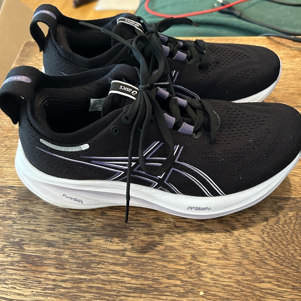 ASICS Gel Nimbus 26 - Picture 2 of 5